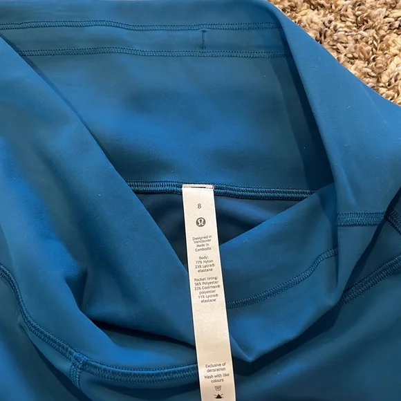 Lululemon Wunder Train high rise tight 28 inch inseam size 8 color capri - Picture 5 of 5